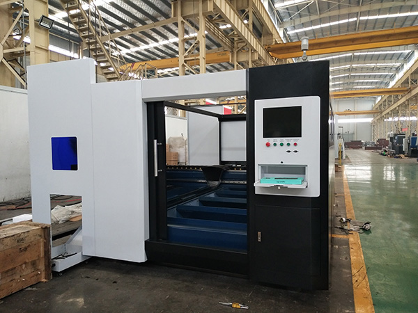 Prix de petite découpeuse de laser de fibre de la haute précision 3000x1500mm 1000w 1500w