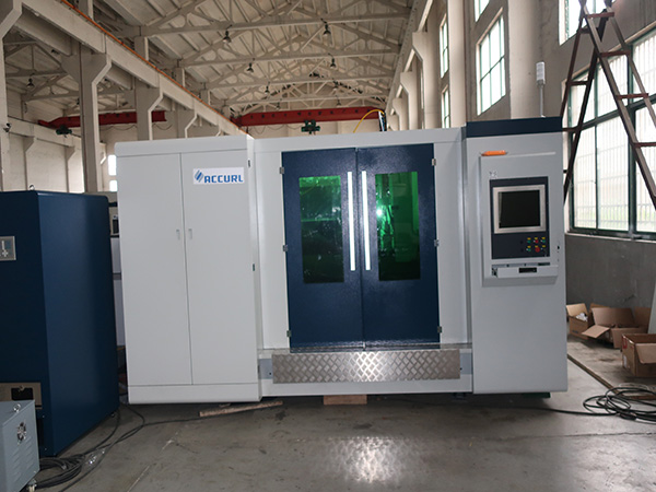 Machine de découpe laser Accurl recouverte de plaques avec tables de travail interchangeables 4000 x 1500 mm 