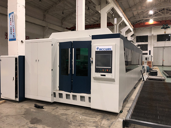 machine de découpe laser prix bas 1000w avec contrôle sans fil wifi